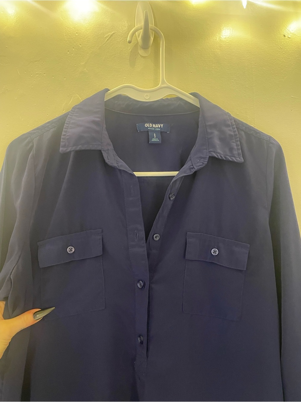 Old Navy Navy Blue Satin Look Button-Down Blouse Classic Office Work Longsleeve - Picture 9 of 11